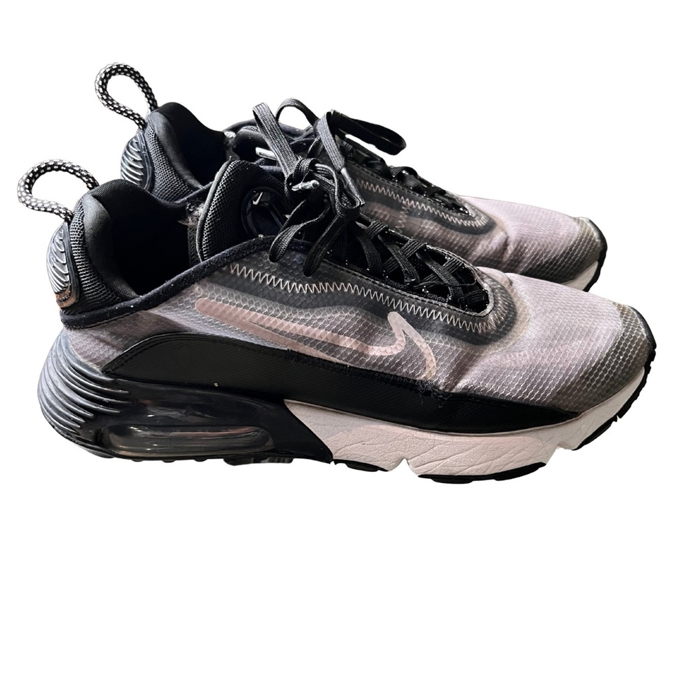 Nike Air Max 2090 Women’s Sneakers Size 8